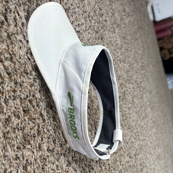 Brooks White Visor with Green Clover Embroidery - Picture 3 of 8